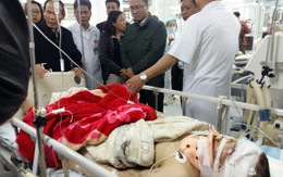 Xe khách rơi xuống vực ở Lào Cai: 3 nạn nhân hôn mê nặng, nguy cơ tử vong cao