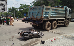 TP.HCM: Người phụ nữ bị xe tải cán tử vong tại chỗ sau khi chở con đi học