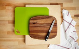 Bạn sẽ từ bỏ ngay việc làm sạch thớt bằng nước rửa bát sau khi biết sự thật này