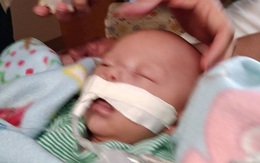 Ngủ quên khi đang cho con bú, mẹ đã vĩnh viễn mất con trai mới 7 tháng tuổi