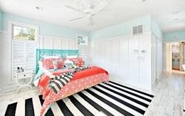 Mang lại sự năng động cho phòng ngủ và phòng ăn bằng chiếc thảm trải sàn sọc đen trắng tinh tế