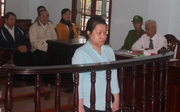 Tham ô tiền tỉ đi sửa sắc đẹp, nữ kế toán trưởng nức nở tại toà