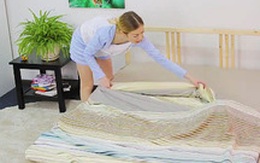 Cách lồng vỏ chăn, gối chưa tới 30 giây