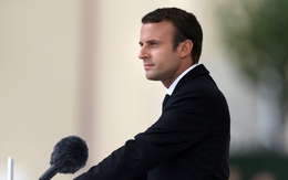 Tổng thống Pháp chi 10 nghìn USD để trang điểm hàng tháng