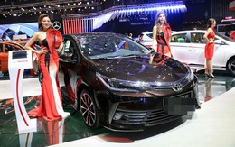 Toyota đồng loạt giảm giá: Ô tô 2018 xuống giá kịch sàn