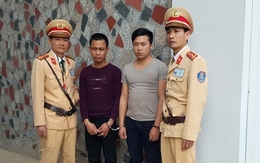 Cảnh sát truy đuổi nam thanh niên giật tiền của người yêu