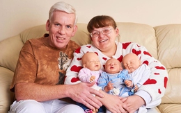 Người phụ nữ Anh nuôi ba búp bê như con vì bị vô sinh