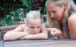 Ép con làm 6 điều này sẽ khiến con trở nên lì lợm