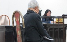 Cụ ông 77 tuổi lần thứ 4 ra tòa vì... đánh nhau!