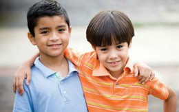 5 cách của chuyên gia Harvard để con bạn không vô tâm ích kỷ