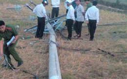 Công nhân tự cắt dây chằng làm trụ điện gãy đè chết