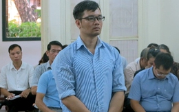 Hà Nội: Tên trộm ô tô chở vàng đòi cắn lưỡi tự tử tại tòa