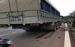Va chạm xe tải, người mẹ bán hành tử vong bỏ lại 2 con nhỏ