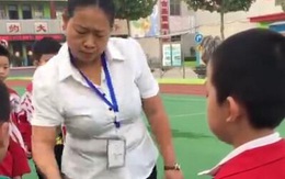 Giáo viên tiểu học cầm giày cao gót đánh rồi đạp học sinh khiến nhiều người bức xúc