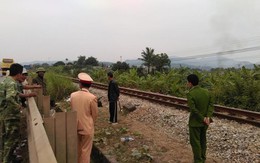 Xuống xe khách đi vệ sinh, cô gái trẻ bị tàu hỏa tông chết