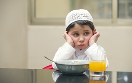 Hệ tiêu hóa cân bằng tự nhiên có vai trò gì trong chữa biếng ăn ở trẻ?