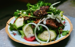 Quán cà ri dê 4 thập kỷ trong hẻm nhỏ Sài Gòn