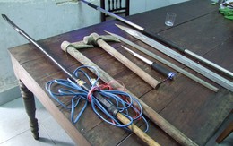 Khống chế vợ con đòi giải cứu em trai