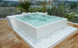 Bể sục ngoài trời - xu hướng thiết kế cũ đang quay trở lại