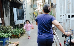 Tổ ấm nhỏ tràn đầy hạnh phúc của người đàn bà hiếm muộn và bé gái bị mẹ bỏ rơi trên xe taxi 4 năm trước