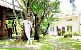 Ca sĩ Lâm Hùng khoe nhà vườn đẹp như resort ở Kiên Giang