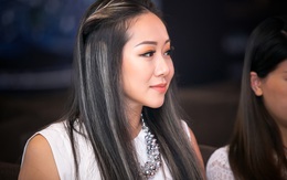 Tham tóc phẩy line, lại thêm loạt phụ kiện chẳng liên quan đã khiến cho Hoa hậu Ngô Phương Lan lọt top mặc sến