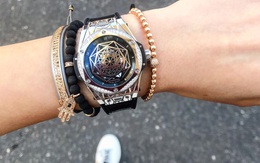 Khoe ảnh street style ở Milan, Kỳ Duyên lại khiến fan trầm trồ với chiếc đồng hồ tiền tỉ