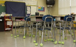 Cắt đôi bóng tennis dán vào ghế, cô giáo khiến phụ huynh học sinh trầm trồ thán phục