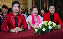 Mẹ Ngọc Sơn ủng hộ con trai ra album cùng học trò Michael Lang