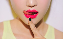 Để môi vừa mềm vừa tươi tắn đón Tết, các nàng hãy tránh 5 hành động này ngay