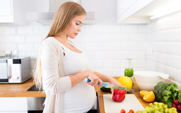 Bí kíp ăn uống để mẹ bầu chỉ tăng cân con không béo mẹ