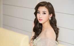 Hoa hậu Đỗ Mỹ Linh yêu kiều trong thiết kế đầm xuyên thấu xẻ cao hút mắt