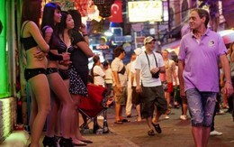 Thiếu nữ như "món tráng miệng" đến từ đâu?