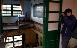 Sập sàn trường học, 10 học sinh bị thương