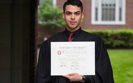 Chàng trai tốt nghiệp Harvard truyền cảm hứng cho hàng trăm nghìn người
