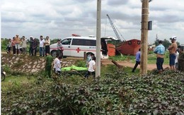 Thấy bạn nhậu chìm dưới nước, nhóm người đứng trên bờ la làng