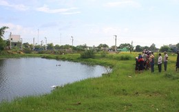 Thi thể người đàn ông chưa rõ danh tính nổi trên mặt nước