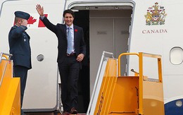 Thủ tướng Canada tới Nội Bài, bắt đầu thăm chính thức Việt Nam