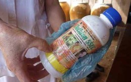 Nghi án bé trai 11 tuổi đổ thuốc sâu vào bình nước định đầu độc cả nhà cậu