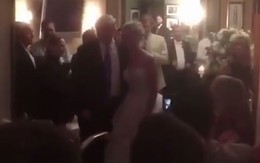 Ông Trump bất ngờ dự một đám cưới ở New Jersey