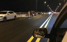 Trải chiếu nhậu trên cầu vượt biển dài nhất Việt Nam
