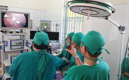 Trung tâm Y tế Cô Tô: Lần đầu tiên nội soi cắt u buồng trứng