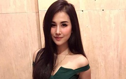 Chỉ bán thịt viên thôi có nhất thiết phải xinh đẹp và gợi cảm đến thế này không?