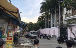 Xe bán tải nổ lốp gây tai nạn kinh hoàng