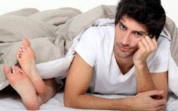 Bi hài vợ đưa chồng đi khám yếu sinh lý