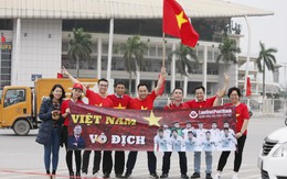 Tinh thần cổ vũ đội tuyển U23 hiện diện khắp nơi trên đường phố Hà Nội