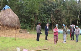 Đang đi tảo mộ, cháu bất ngờ chém chết bác ruột