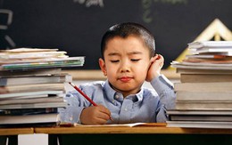 Con trai 3 tuổi đột nhiên bị rụng tóc, nguyên nhân thật sự khiến cha mẹ rất xấu hổ