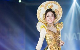 Á hậu Phương Nga tự tin trình diễn trang phục dân tộc ở Hoa hậu Hòa bình