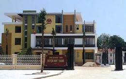 Gần 200 giáo viên mất việc sẽ được trả 2,3 tỷ đồng đóng bảo hiểm